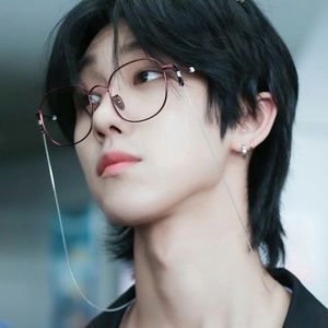 Meet your Posher, Marian